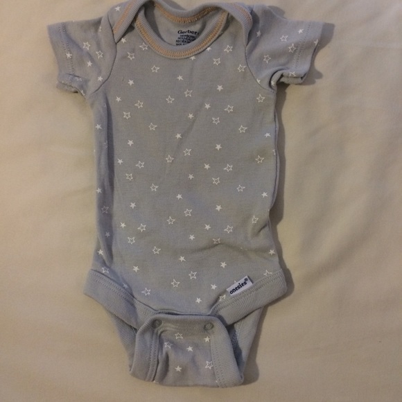 Newborn BABY Onesie Bundle - Picture 2 of 7